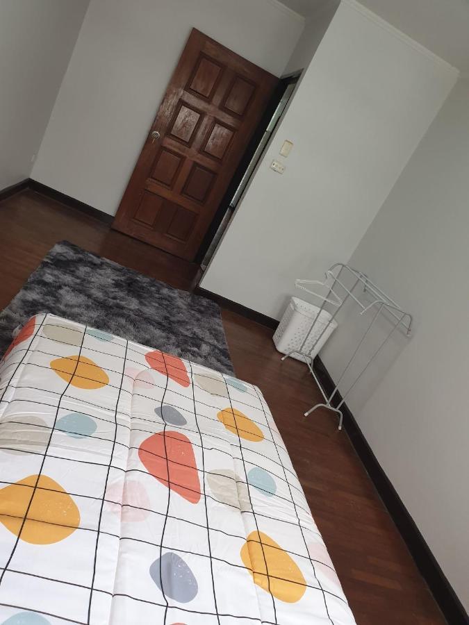Kru Nat'S Bed & Breakfast W/ Private Rooms & Gym Bangkok Dış mekan fotoğraf